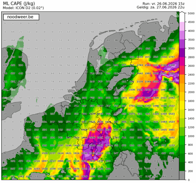CAPE-waarden in het ICON-ML weermodel voor de late avond